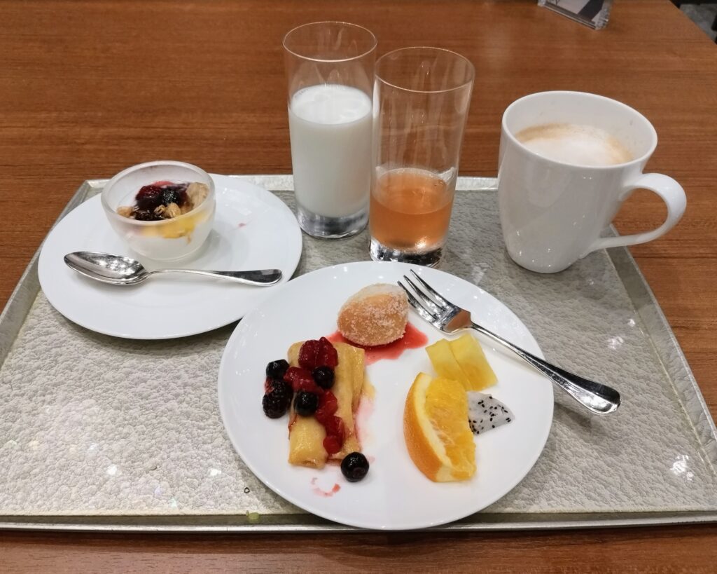 THE KAHALA HOTEL&RESORT YOKOHAMA（ザ・カハラ・ホテル＆リゾート 横浜）の朝食ビュッフェで食べたデザートの写真