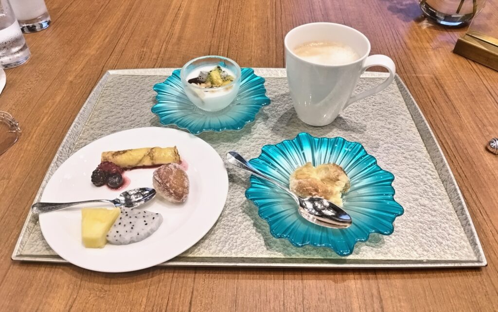 THE KAHALA HOTEL&RESORT YOKOHAMA（ザ・カハラ・ホテル＆リゾート 横浜）の朝食ビュッフェで食べたデザートの写真