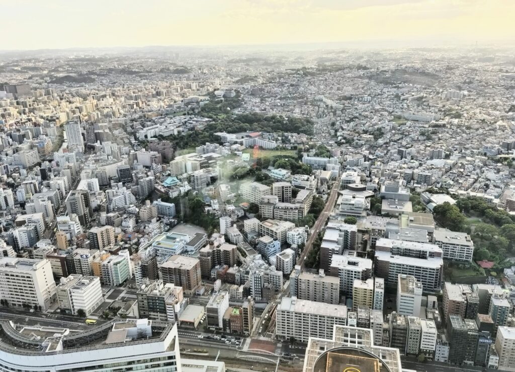 横浜ロイヤルパークホテルのクラブラウンジから見た景色の写真'