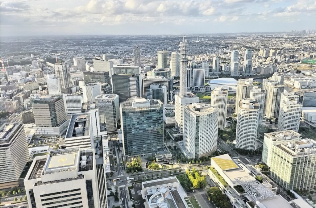 横浜ロイヤルパークホテルの宿泊した部屋からの景色の写真